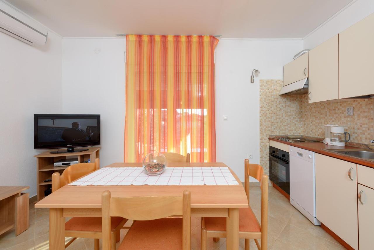 Apartmani Petra Trogir Buitenkant foto