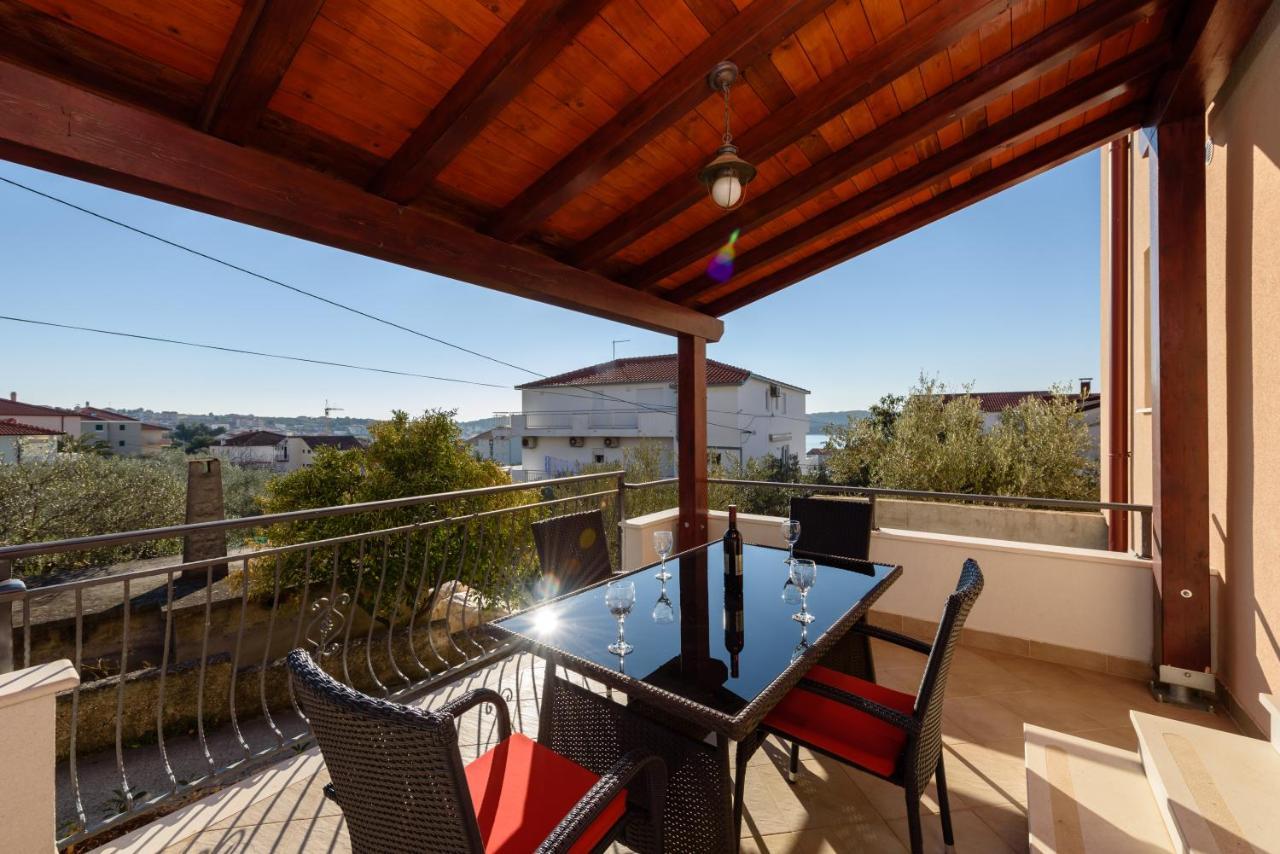 Apartmani Petra Trogir Buitenkant foto