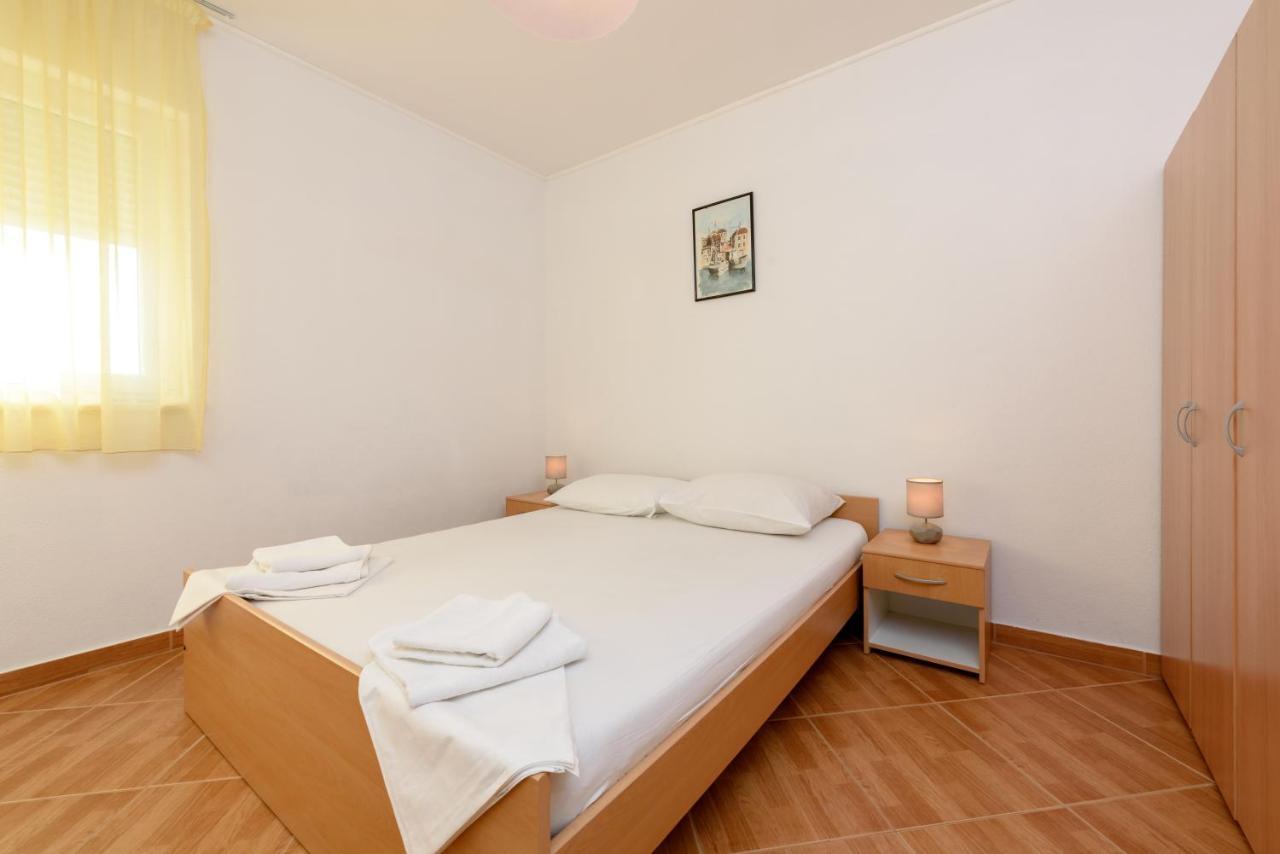 Apartmani Petra Trogir Buitenkant foto