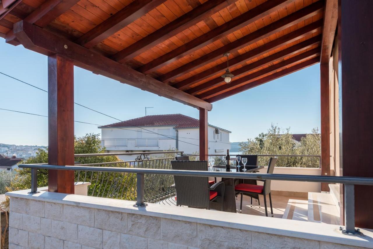 Apartmani Petra Trogir Buitenkant foto